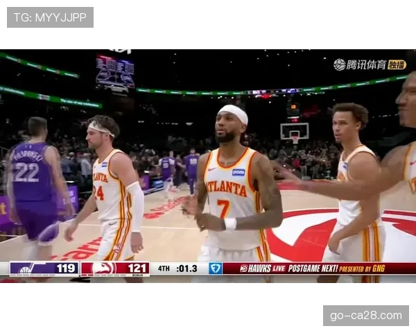 特写：亚历山大命中准绝杀后，向主场观众做出“收声”手势