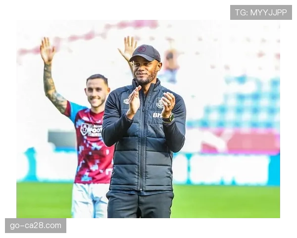 赛前报道:为保级而战,伯恩利主帅孔帕尼称球队已准备好“最后一搏” 赛前报道:为保级而战,伯恩利主帅孔帕尼称球队已准备好“最后一搏”